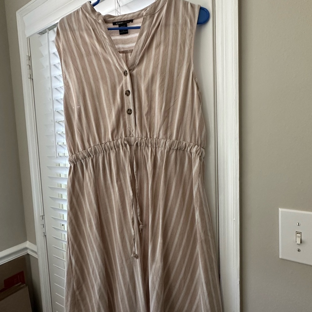 Khaki and white/off white striped dress